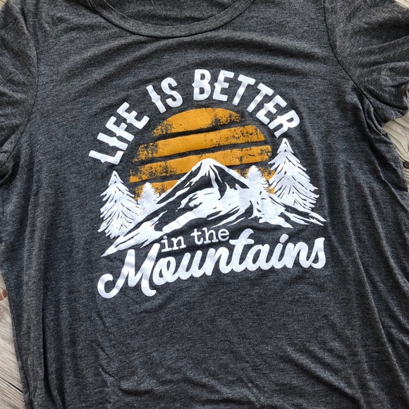 Last one🗻Mountains tee - Picture 3 of 3